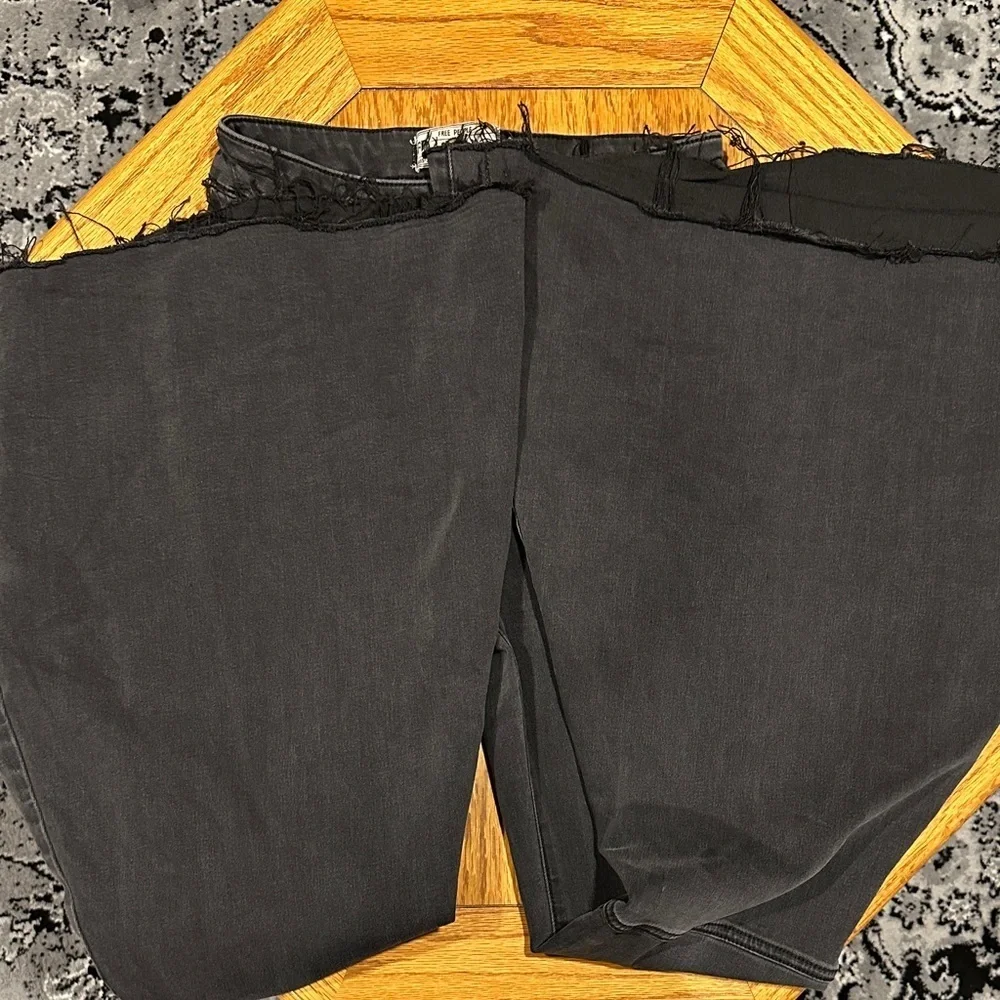 *FREE PEOPLE* Charcoal Denim Super Flare Jean Pants Size 26